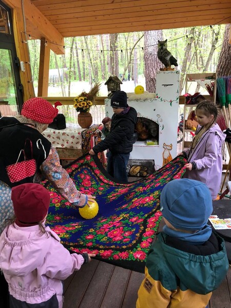 Веселые забавы с Бабой-Ягой