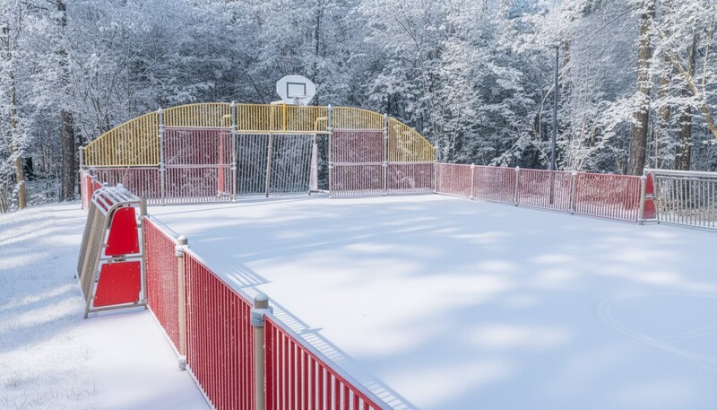 Универсальная спортивная площадка