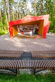 Сцена, украшенная в честь 75-летия Великой Победы