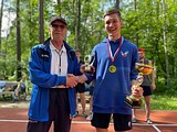 Тренер и один из участников турнира