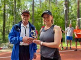 Тренер и одна из участниц турнира